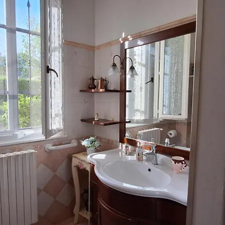 Casa Anna - Piano T E Giardino شقة *