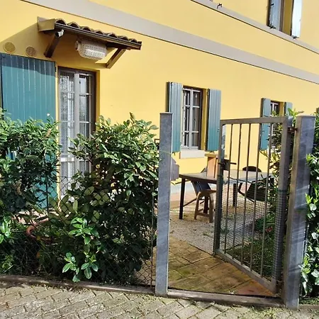 Apartment Casa Anna - Piano T E Giardino Modena